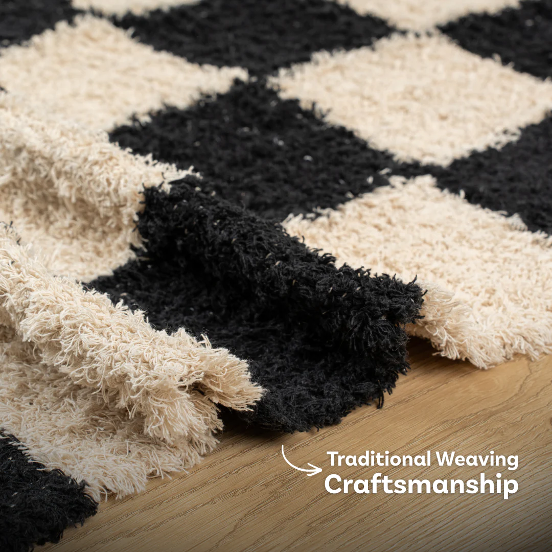 Noir Blanc Area Rug - Image 3