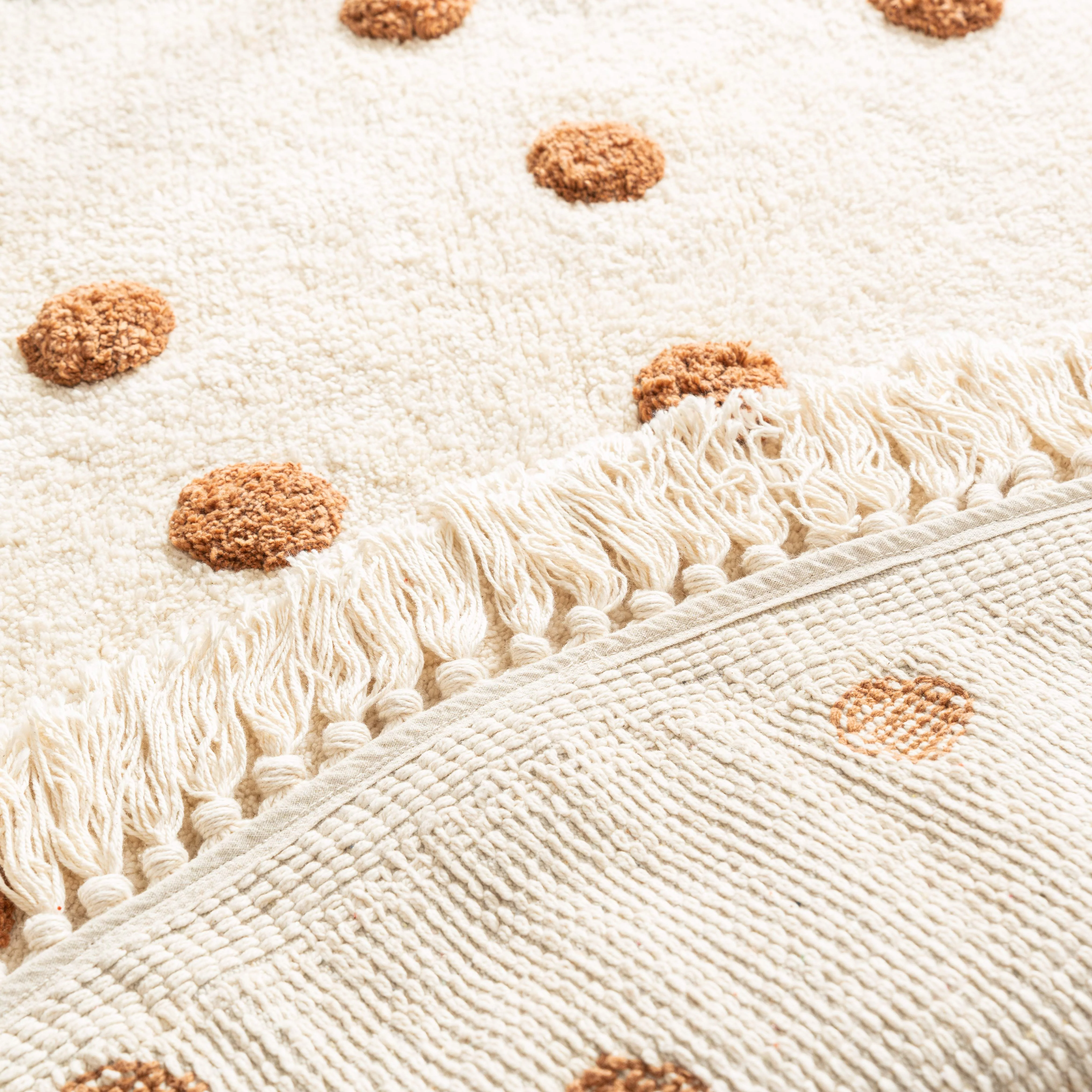 Polka Dot Tufted Rug - Image 4